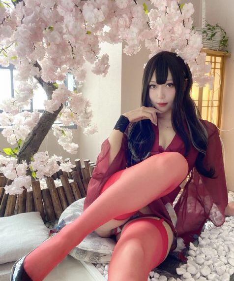 持月真由_高清高清在线观看
